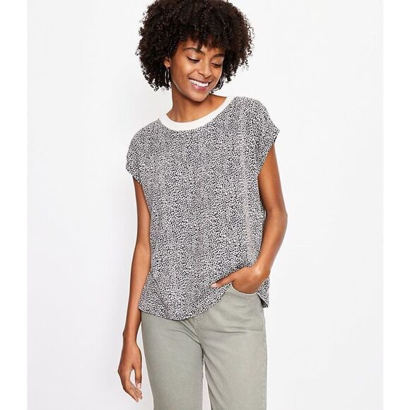 LOFT Tops - Loft Animal Print Wedge Tee size L